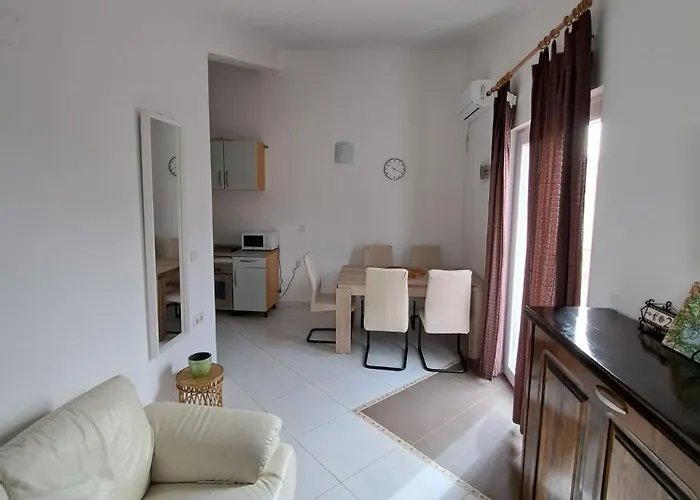 Apartman Maretic *