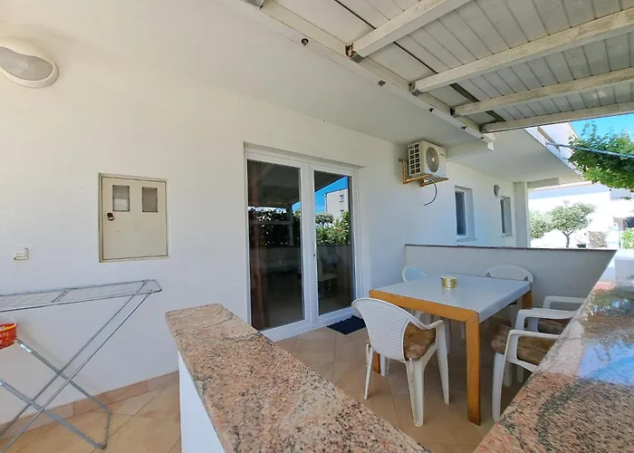 Apartman Maretic *