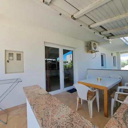 Apartamento Maretic *